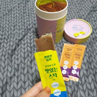 페페로니 맛있는 스틱 - 무항생제 닭고기 15개 + 원양선 참치 15개 — 5점을 준 리뷰어가 2021년 8월 올린 사용 사진
