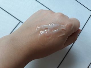 레드투래드 센서티브 슈퍼 크림 50ml — 3점을 준 리뷰어가 2021년 9월 올린 사용 사진