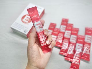 [인디닥터] 타이탄 BCAA 프로틴 젤리스틱 — 3점을 준 리뷰어가 2022년 5월 올린 사용 사진