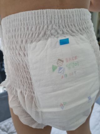 쿠잉 에어드라이  풀커버 팬티기저귀 (L/XL/XXL/XXXL) 1팩 — 5점을 준 리뷰어가 2022년 12월 올린 사용 사진