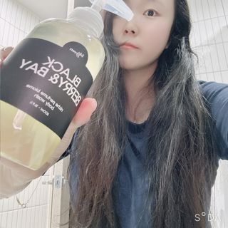 빅그린 니치 퍼퓸 바이옴바디워시 500ml(상탈, 블랙베리&베이, 블랑쉐 3종 중 택1) — 4점을 준 리뷰어가 2022년 12월 올린 사용 사진