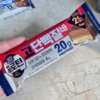 이지프로틴바 3종x각 2ea (고단백질바, 멀티단백질바, 식물성단백질바) — 5점을 준 리뷰어가 2024년 3월 올린 사용 사진