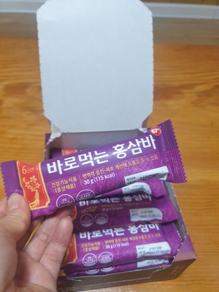 씨알푸드 건강기능식품 6년근 홍삼 함유, 바로먹는 홍삼바 30g 12개입 — 5점을 준 리뷰어가 2022년 3월 올린 사용 사진
