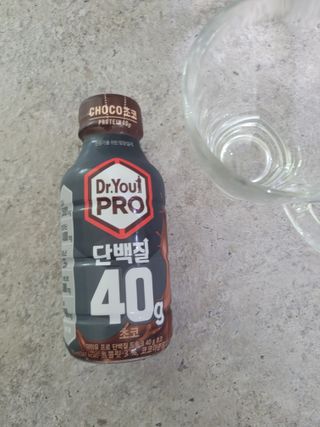 닥터유 프로 단백질 드링크 40g 초코 닥터유 프로 단백질드링크 40g 초코 — 5점을 준 리뷰어가 2024년 9월 올린 사용 사진