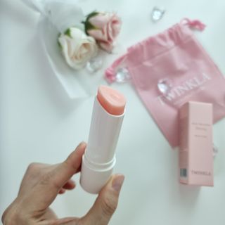 트윙클라 안티링클 샤이닝 멀티밤 — 5점을 준 리뷰어가 2022년 7월 올린 사용 사진