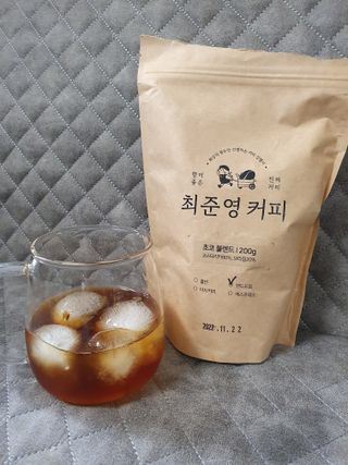 소담스퀘어 상암 최준영 커피 초코 블렌드(홀빈/드립분쇄 택 1) — 5점을 준 리뷰어가 2022년 11월 올린 사용 사진