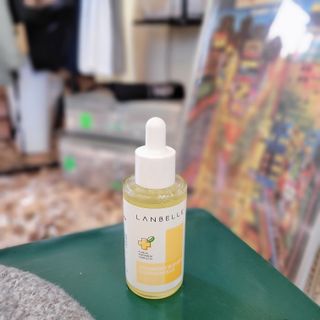 랑벨 비타 에너지 잡티 앰플 50ml 고농축 비타민, 저자극, 수분 촉촉, 미백 앰플 — 5점을 준 리뷰어가 2022년 3월 올린 사용 사진