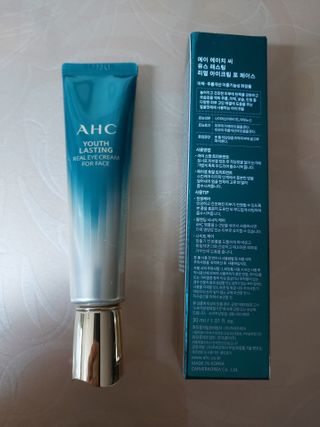 [NEW 탄력유턴 아이크림] AHC 유스 래스팅 리얼 아이크림 포 페이스 — 5점을 준 리뷰어가 2021년 1월 올린 사용 사진