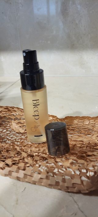 [쿠팡] 블립 수분 알로에 페이스 얼굴 진정 앰플 안개분사 미스트 스프레이 세럼, 50ml, 1개 — 5점을 준 리뷰어가 2024년 11월 올린 사용 사진