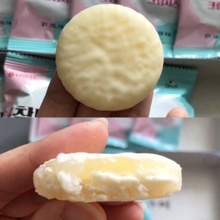 롯데제과 찰떡파이 크림치즈 — 4점을 준 리뷰어가 2021년 6월 올린 사용 사진