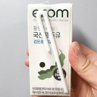 이롬 erom 황성주박사의 국산콩 두유 검은콩 고칼슘 — 5점을 준 리뷰어가 2020년 12월 올린 사용 사진
