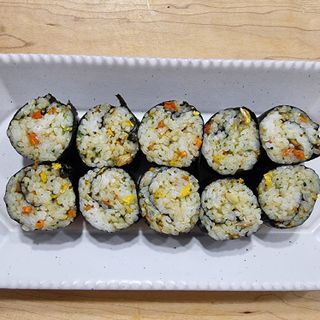 해풀잎 누구나 김밥*1ea [(혼합야채 35g *1ea,  김밥김 (5g, 5ea),  양념간장 (6g, 5ea), 참기름(5g, 2ea)] — 5점을 준 리뷰어가 2022년 8월 올린 사용 사진