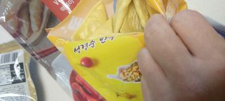 (주)성경순만두 곤약만두.콘치즈만두,삼각당면만두,당면 야끼만두,대구전통 납작만두,떡뽁이 매콤소스,달콤소스 — 4점을 준 리뷰어가 2023년 4월 올린 사용 사진
