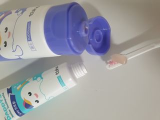 닥터데디스 안심불소 튼튼치약(청포도, 민트 중 택 1) 60g + 여행용 미니 치약 15g — 5점을 준 리뷰어가 2022년 7월 올린 사용 사진