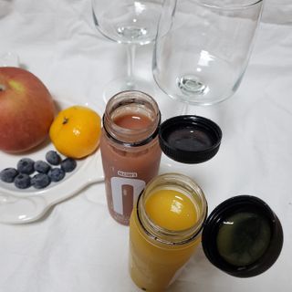 BLENDY'S 핑크 스무디+블론디 스무디 — 5점을 준 리뷰어가 2021년 10월 올린 사용 사진