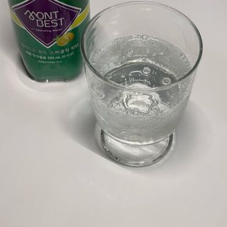 몽베스트 Montbest with Sparkling water Lemon OR Lime 20병(랜덤) — 5점을 준 리뷰어가 2022년 8월 올린 사용 사진
