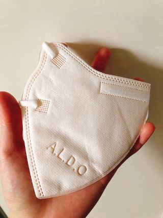 알도(A.L.D.O) 알도 에코슈브 주니어 마스크(중형) — 5점을 준 리뷰어가 2022년 9월 올린 사용 사진