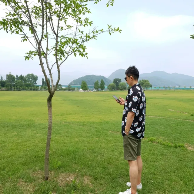 T 로고, 먹보로고 반팔셔츠 [BLACK, STONE GREEN] 리뷰 사진