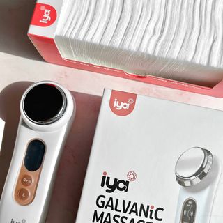 올인원 피부관리 이야 갈바닉 마사지기 — 4점을 준 리뷰어가 2023년 3월 올린 사용 사진