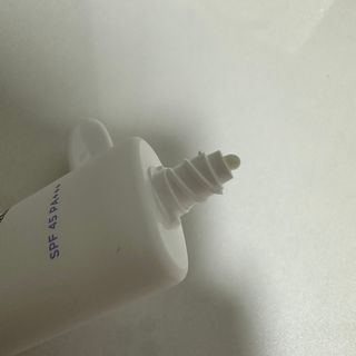 바노바기 코스메틱 바노바기 밀크씨슬 리페어 시카 선스크린 플러스 50ml — 5점을 준 리뷰어가 2023년 1월 올린 사용 사진