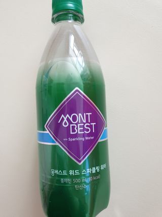 몽베스트 Montbest with Sparkling water Plain 20병 — 5점을 준 리뷰어가 2022년 5월 올린 사용 사진