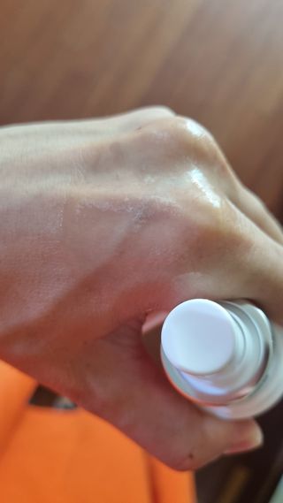 리생 [Re생] 퍼팩트 앰플 이중 기능성 미스트 100ml  피부미백 주름개선 = 총 2개 200ml 증정 — 5점을 준 리뷰어가 2021년 9월 올린 사용 사진