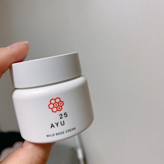 AYU25[아유트웬티파이브]다마스크로즈워터 베이스 천연 수분 촉촉 크림 — 5점을 준 리뷰어가 2021년 4월 올린 사용 사진