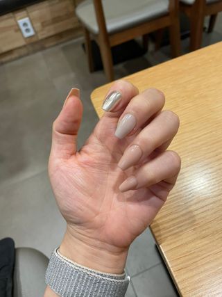 데싱디바 매직프레스 가을매니 코핀 5종 중 택1 — 5점을 준 리뷰어가 2021년 10월 올린 사용 사진