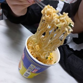 NISSIN 닛신 컵누들  4종 - 씨푸드오리지날, 씨푸드 스파이시, 씨푸드 커리, 씨푸드 XO소스 — 5점을 준 리뷰어가 2021년 12월 올린 사용 사진