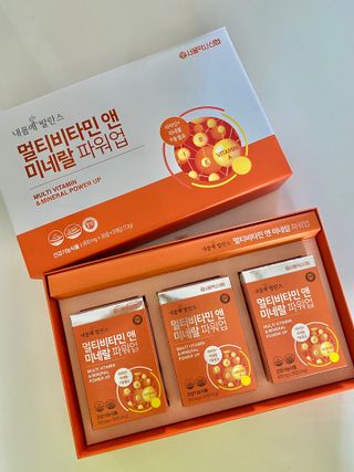 서울약사신협_내몸애발란스멀티비타민앤미네랄파워업_800mg x 90정 — 5점을 준 리뷰어가 2021년 8월 올린 사용 사진