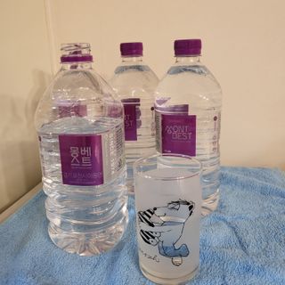 몽베스트 MONTBEST 1L 12입 — 5점을 준 리뷰어가 2022년 4월 올린 사용 사진