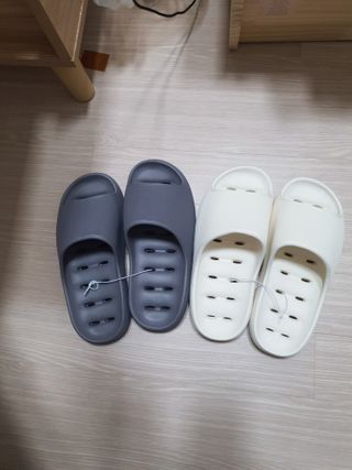 창신리빙 [프랑코 EVA 항균 욕실화] 똑똑한 정리 수납 — 5점을 준 리뷰어가 2021년 2월 올린 사용 사진