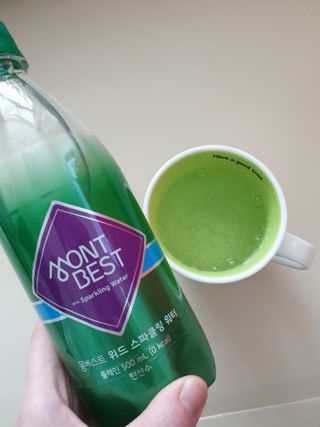 몽베스트 Montbest with Sparkling water Plain 20병 — 5점을 준 리뷰어가 2022년 5월 올린 사용 사진