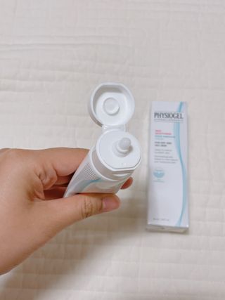 피지오겔 레드수딩 시카밸런스 크림 50ml — 5점을 준 리뷰어가 2022년 4월 올린 사용 사진