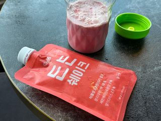 [덜다] 든든 식물성 단백질 쉐이크 40g X 7입 (곡물/딸기) — 4.5점을 준 리뷰어가 2023년 7월 올린 사용 사진