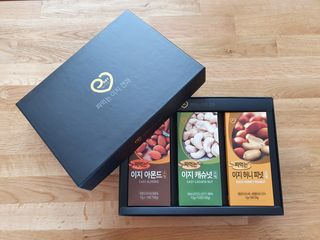 짜먹는 이지견과 짜먹는 이지아몬드, 짜먹는 이지허니피넛, 짜먹는 이지캐슈넛 각 10g X  10포 — 5점을 준 리뷰어가 2021년 4월 올린 사용 사진