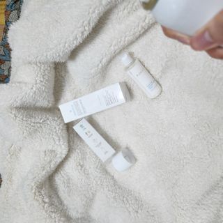 LIVE 포베리 올인원 엔자임 파우더 워시 + 토탈 솔루션 셀 에센스 미스트 — 4점을 준 리뷰어가 2022년 4월 올린 사용 사진