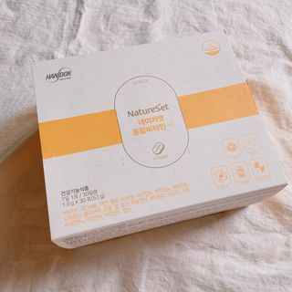 네이처셋 멀티비타민 종합비타민팩 1개월분 — 5점을 준 리뷰어가 2021년 6월 올린 사용 사진