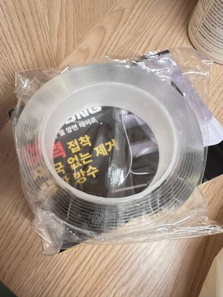 3M 스카치 초강력 클리어겔 실리콘 아크릴 양면테이프 30mmx3m 1개 — 5점을 준 리뷰어가 2025년 7월 올린 사용 사진