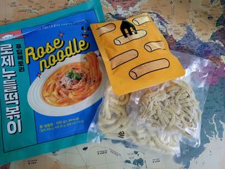 [푸딩팩토리] 로제누들떡볶이 500g / 까르보나라크림누들떡볶이 500g — 5점을 준 리뷰어가 2022년 8월 올린 사용 사진