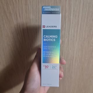 리더스코스메틱 리더스 카밍 바이오틱스 선 에센스 SPF 50+ PA++++ — 5점을 준 리뷰어가 2022년 6월 올린 사용 사진