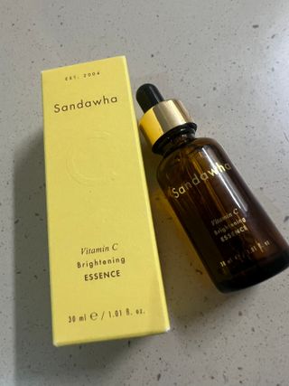 스킨큐어 산다화 비타민c 화이트닝 에센스 30ml — 5점을 준 리뷰어가 2023년 7월 올린 사용 사진