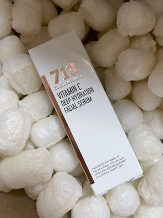 [세븐원쓰리 713] 피부톤을 속부터 밝게 피누스 비타민C 딥 하이드레이션 세럼 — 5점을 준 리뷰어가 2021년 10월 올린 사용 사진