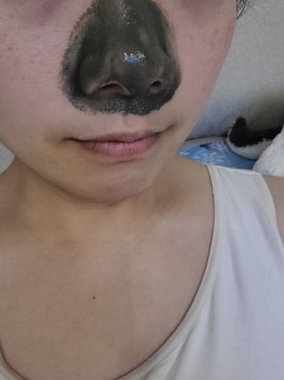[후르디아] 저자극 필오프팩, 청포도 노즈팩 — 5점을 준 리뷰어가 2023년 8월 올린 사용 사진