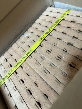 [신흥산업] 붙이는 벽돌 황토 파벽돌 230mm 45장,  욕실 인테리어 실내장식 셀프인테리어 — 4점을 준 리뷰어가 2023년 6월 올린 사용 사진
