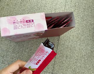 헬스업_쁘띠쁘띠석류콜라겐젤리_20g x 14포 — 5점을 준 리뷰어가 2021년 3월 올린 사용 사진