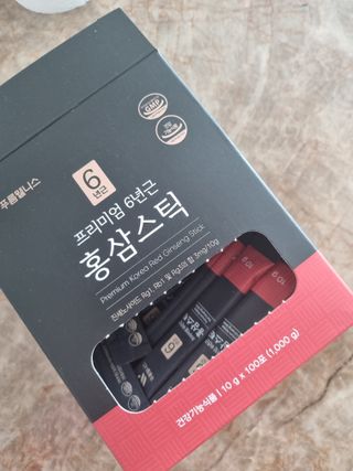 [푸름웰니스] 프리미엄 6년근 홍삼스틱 3mg x 100포 — 5점을 준 리뷰어가 2022년 2월 올린 사용 사진