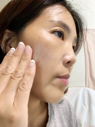 KISSY BAE 키시베이 키시베이 리얼화이트 톤업틴트 — 5점을 준 리뷰어가 2021년 7월 올린 사용 사진