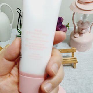 [후르디아] 모공블러 비건 선 프라이머 — 5점을 준 리뷰어가 2022년 5월 올린 사용 사진