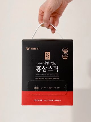 [푸름웰니스] 프리미엄 6년근 홍삼스틱 3mg x 100포 — 4.5점을 준 리뷰어가 2022년 3월 올린 사용 사진